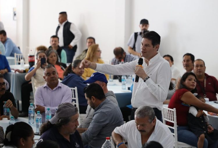 Alfonso Martínez llama en Ario de Rosales a defender la justicia y la libertad