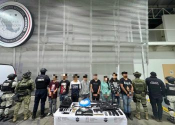 Aseguran a 8 personas, armamento y droga en Puruándiro