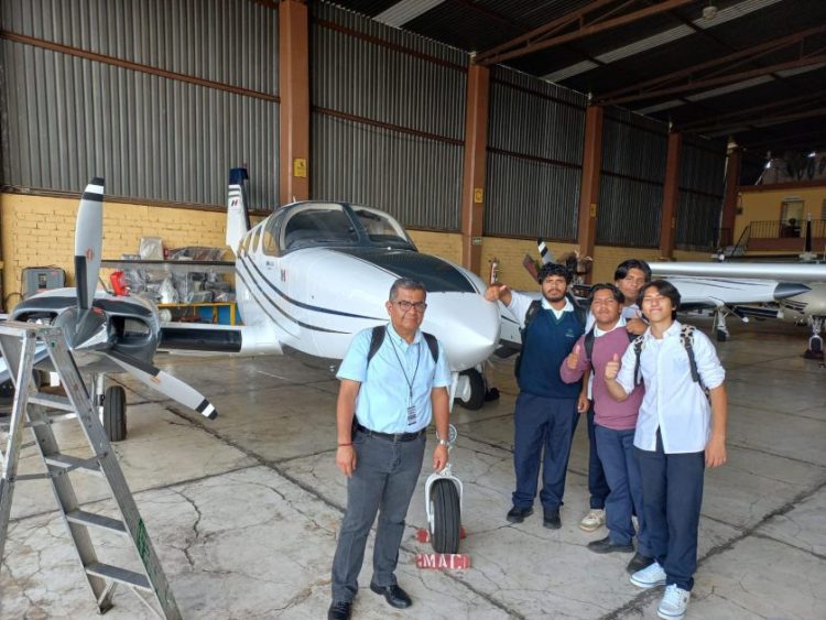 Conalep fortalece competencias de alumnos de Pilotaje de Drones