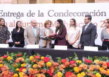 Entrega Congreso del Estado Condecoración “Mérito al Turismo Michoacano 2025” a Margarita Arriaga Pierres