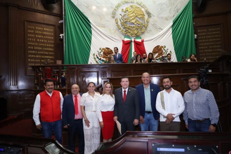 Presenta Vicente Gómez iniciativa para que la Cabalgata Morelos sea Patrimonio Cultural Inmaterial del Estado de Michoacán