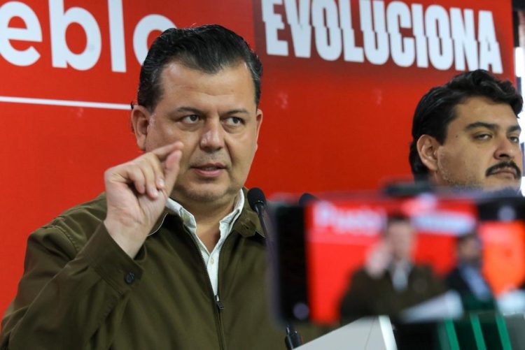 La caída del gobernador sería darle gusto a Leonel Godoy Rangel: Memo Valencia