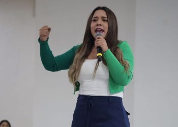 Xóchitl Ruíz llama a trabajar unidos por la paz y la justicia en Michoacán