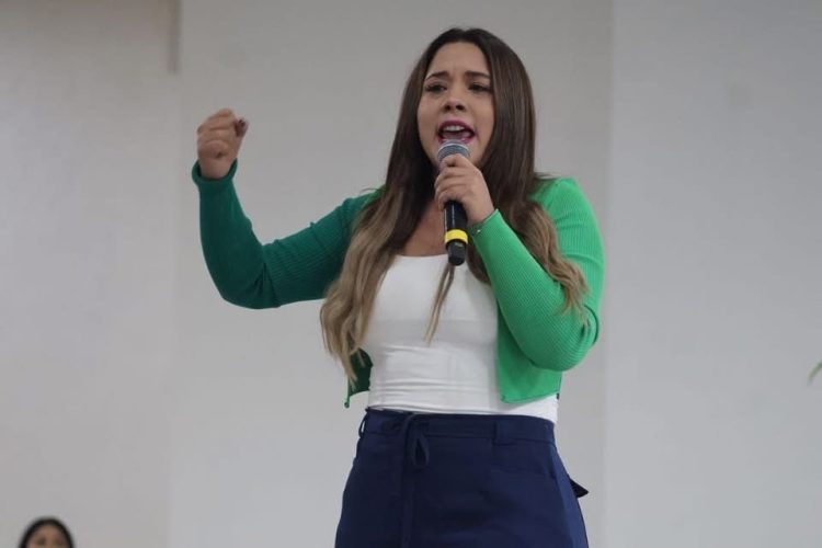 Xóchitl Ruíz llama a trabajar unidos por la paz y la justicia en Michoacán