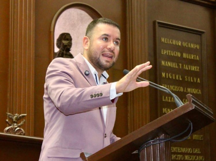 La paz se construye desde el núcleo social: Reyes Galindo