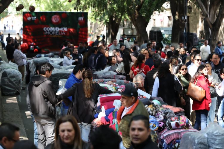 Arranca el DIF Morelia colecta “Cobijemos Morelia 2025” para abrigar a quienes más lo necesitan