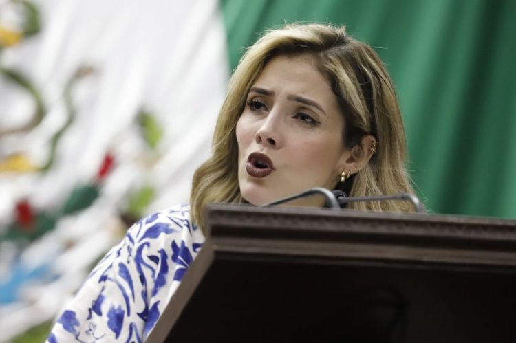 Plantea Brissa Arroyo un Parlamento Abierto orientado a la construcción de paz