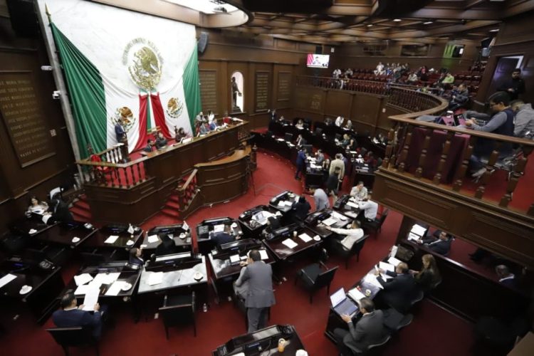 Legisladores reconoce la vida libre de corrupción en la Constitución Política de Michoacán