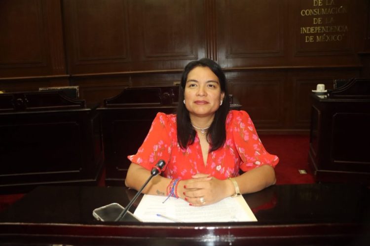 Erendira Isauro propone elevar a rango constitucional los apoyos para niñas, niños y mujeres con cáncer en Michoacán