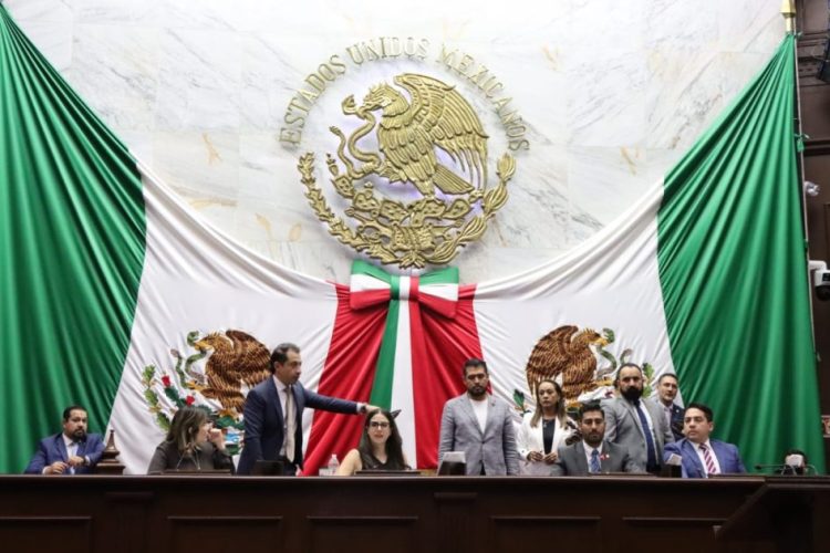 Compensación económica al cónyuge que asumió las cargas del hogar, en caso de separación: 76 Legislatura