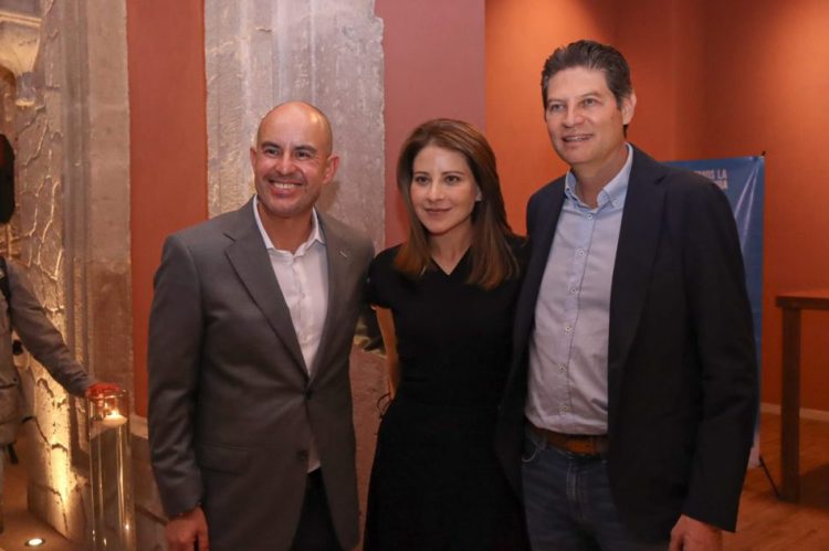 Fito Torres presenta el libro Apaguemos la Narcocultura