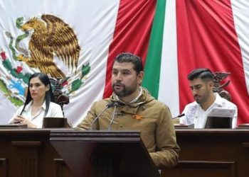 Octavio Ocampo impulsa reforma a la Ley de Educación para regular en Michoacán el uso de Inteligencia Artificial