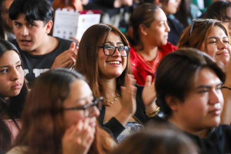 Conoce los requisitos para la beca Gertrudis Bocanegra: Gabriela Molina