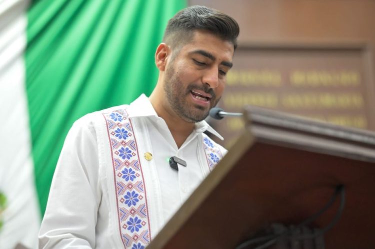 Impulsa Alfonso Chávez reforma para garantizar el derecho de niñas y niños a vivir en familia