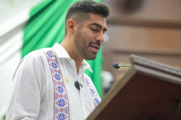 Propone Alfonso Chávez integrar inteligencia artificial en la educación de Michoacán