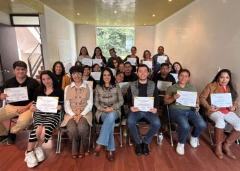 Lucila Martínez Manríquez impulsa nuevos liderazgos con taller de motivación para incursionar en la política