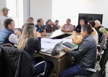 Atiende Yankel Benítez a vecinos de colonias 10 de Junio y Rubén Jaramillo