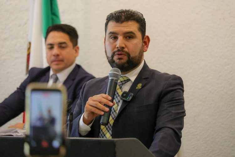 Octavio Ocampo impulsa reforma para erradicar la discriminación en las escuelas de Michoacán