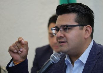 Presenta Toño Carreño iniciativa para combatir reclutamiento de niños y jóvenes