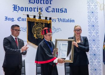 Ingeniero Enrique Ramírez Villalón, michoacano ejemplar, recibe el Grado de Doctor Honoris Causa de la UMSNH