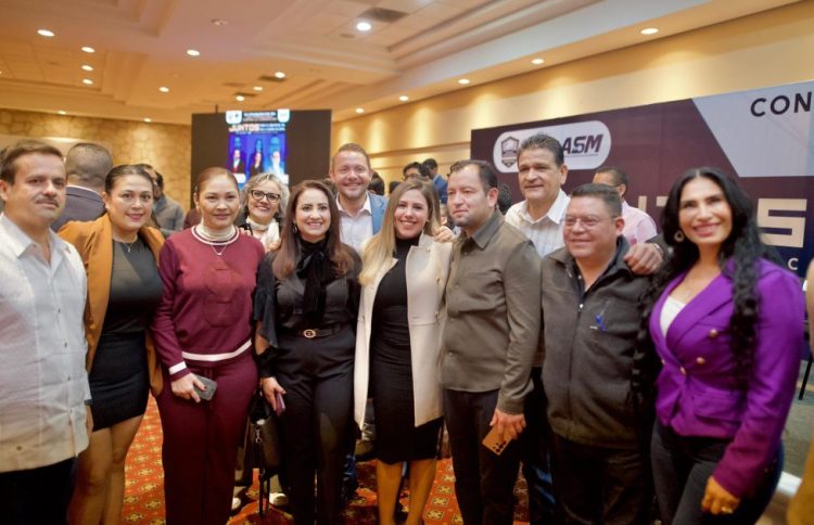 Presente Dayana Pérez en el encuentro “Juntos por un Michoacán sin Corrupción”