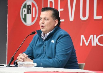 Solo el PRI se atreve a alzar la voz por víctimas del crimen organizado en Michoacán: Memo Valencia