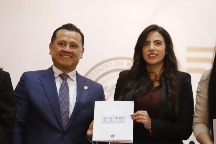 Recibe Congreso del Estado de la FGE el Plan de Persecución del Delito 2025-2034