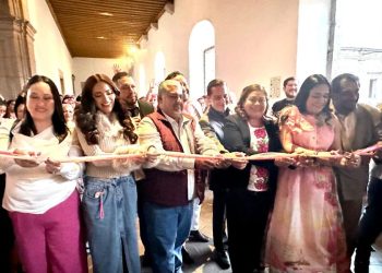 Inauguran exposición fotográfica de “Mujeres Sobrevivientes de Cáncer”