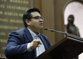 Urgente combatir el reclutamiento de niños y jóvenes: Toño Carreño