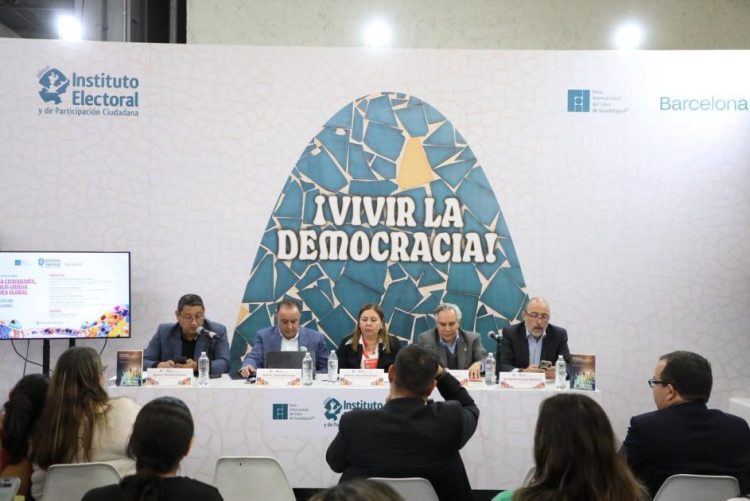 Reflexionan especialistas sobre los retos de repensar la ciudadanía en el contexto democrático actual