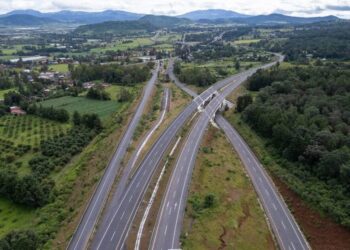 Ampliación de la Siglo XXI impulsará el desarrollo económico y el comercio en Michoacán