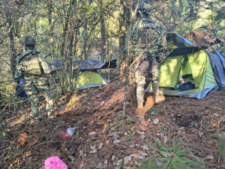 Inhabilitan 2 campamentos ilícitos y aseguran 2 vehículos en Salvador Escalante