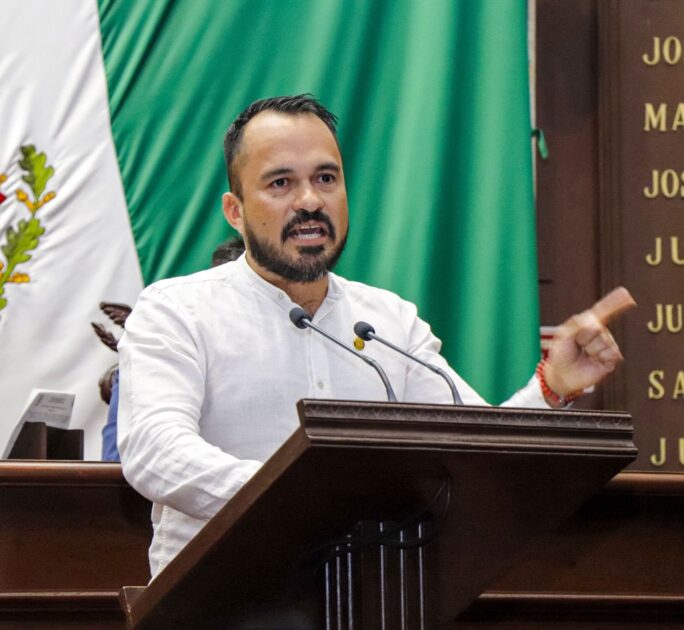 Acá entre nos… El petista más sólidos para presidir la Mesa Directiva del Congreso de Michoacán es Hugo Rangel
