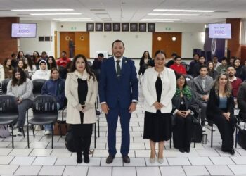 Alberto Ochoa Barajas destaca la importancia de la innovación y el liderazgo en foro COMLA–UNLA