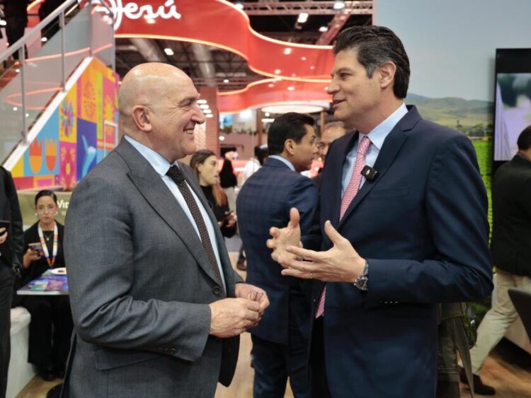 Se reúne Alfonso Martínez con don Jesús Julio Carnero, alcalde de Valladolid