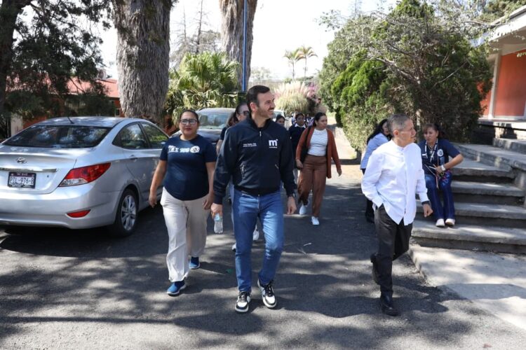 Yankel Benítez constata mejoras en la Escuela Secundaria Técnica 108