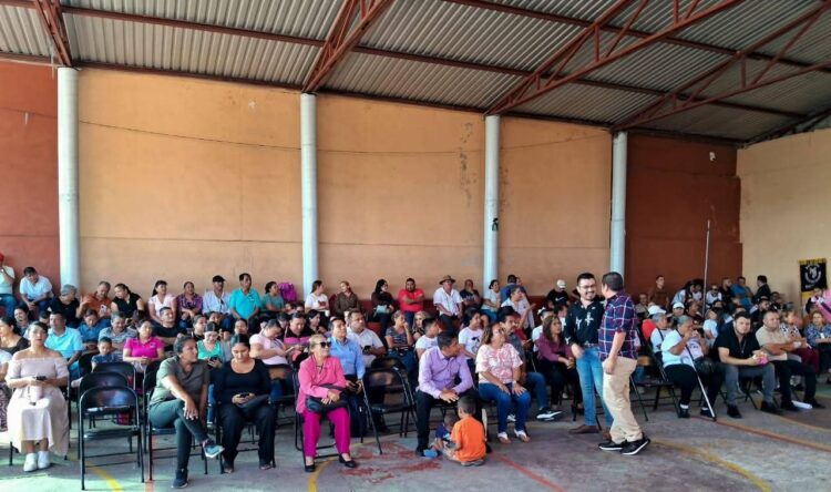 LA COLUMNA… “La espera que desgasta al magisterio; los maestros piden cambios en los comités sindicales” 