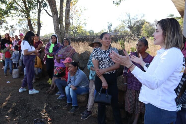 La Red de Apoyo con Brissa Arroyo llega a donde nadie más va