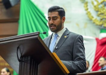 Alfonso Chávez propone reformar Ley de Bibliotecas para incluir a personas adultas mayores