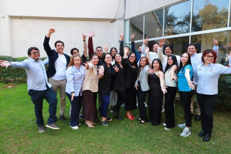 Paola Delgadillo y la UNICEF fortalecen la atención a juventudes de los Centros Spot