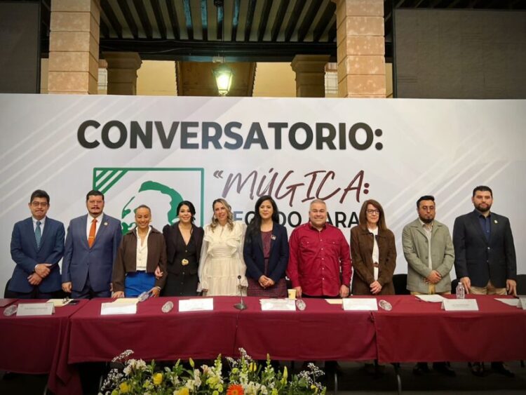 Tingüindín impulsa el pensamiento humanista de Múgica en la sede del Congreso del Estado de Michoacán
