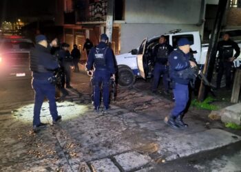 Ráfagas de miedo, terror e incertidumbre despiertan a Opopeo; policías municipales bajo fuego de civiles armados repelen la agresión