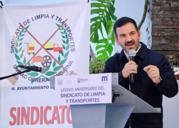 Yankel Benítez reconoce labor del Sindicato de Limpia y Transportes en su LXXXVIII aniversario
