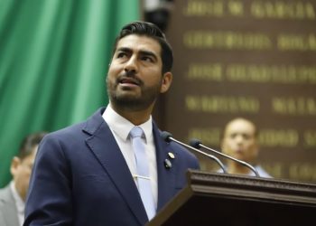 Alfonso Chávez defiende reforma que sanciona conductas violentas de operadores del transporte público