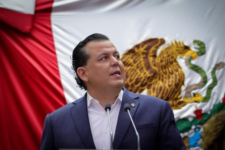 Exige Memo Valencia transparentar el dinero destinado a personas con discapacidad