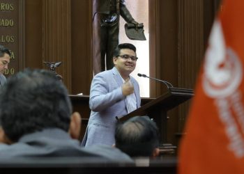 Toño Carreño va por equilibrios de poderes y la vigilancia financiera en los ayuntamientos