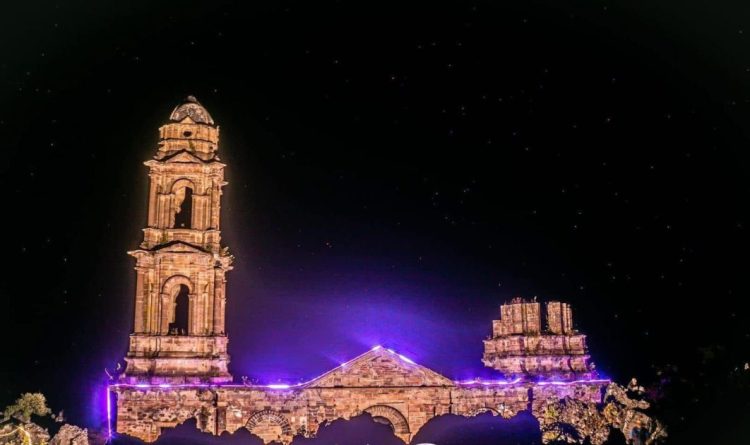 El volcán Paricutín cumple 83 años y San Juan Parangaricutiro los celebra y los festeja