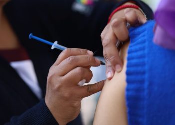 Para avanzar en proteger a la población infantil se instala mega centro de vacunación contra sarampión en Colegio de Morelia: SSM