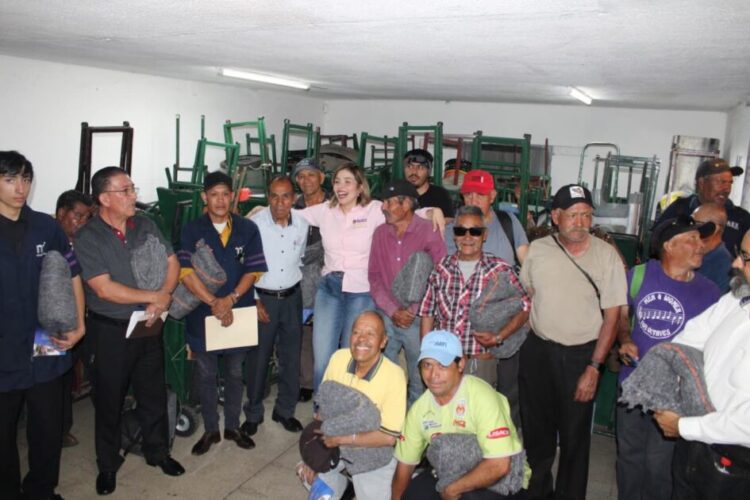 Se reúne Brissa Arroyo con aseadores del calzado de Morelia