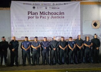 Son detenidos 11 policías municipales de Ecuandureo relacionados con presuntas actividades delictivas